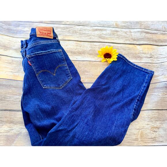 LEVI STRAUS HIGH RISE CROPS - Picture 7 of 9